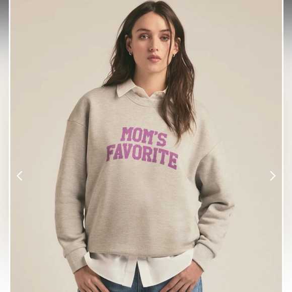 Favorite Daughter Sweaters - NWT FAVORITE DAUGHTER Mom’s Favorite Sweatshirt Size Medium